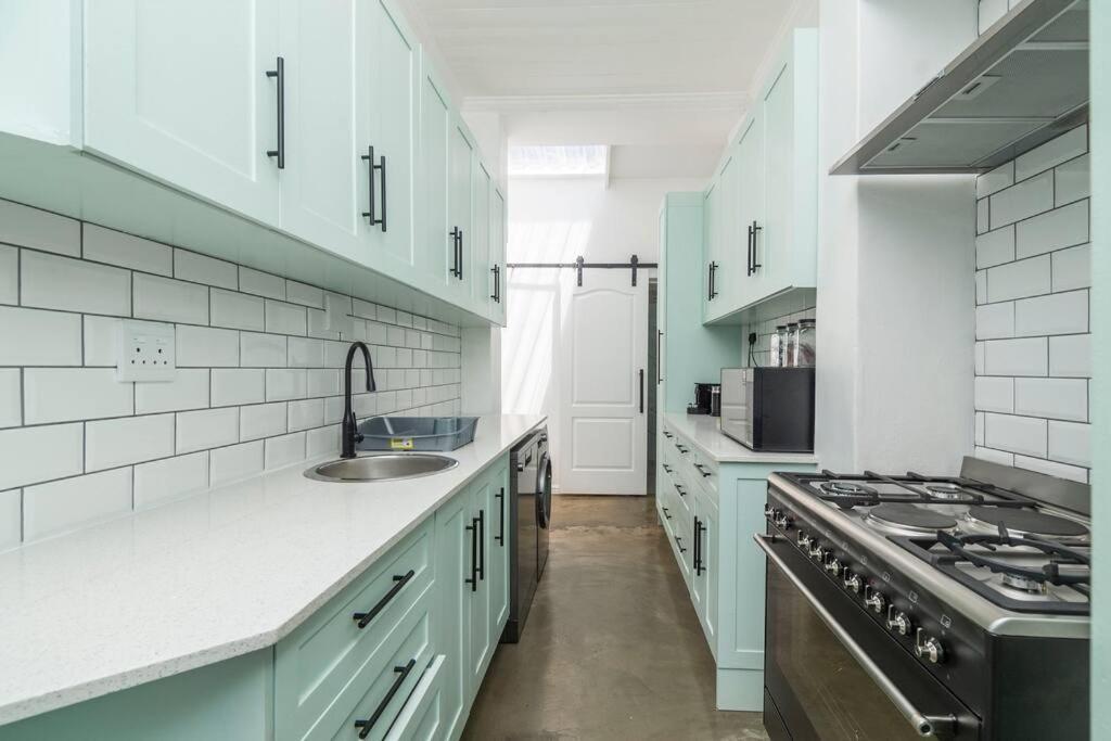 Contemporary Two Bedroom House In Greenpoint Appartement *