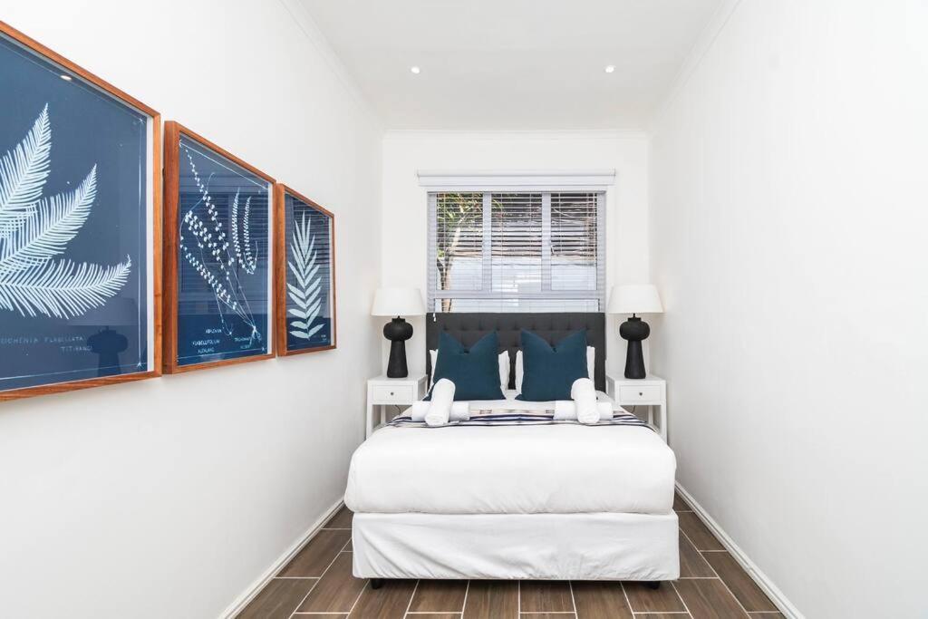 Contemporary Two Bedroom House In Greenpoint * Kaapstad