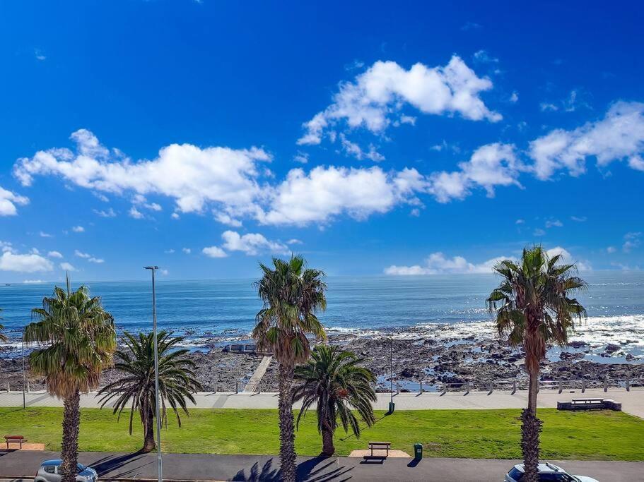 Appartement Contemporary Two Bedroom House In Greenpoint Kaapstad