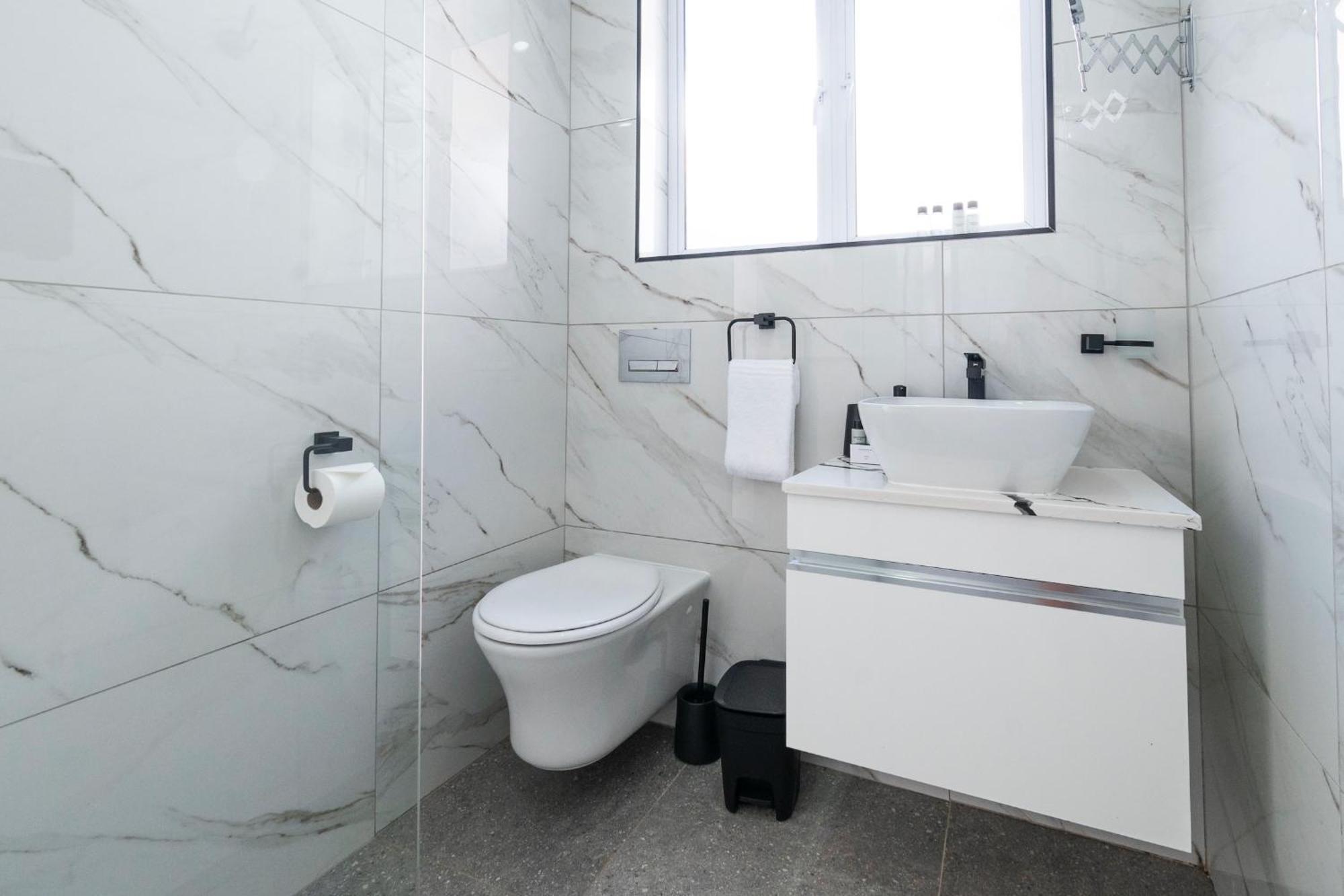 Contemporary Two Bedroom House In Greenpoint Appartement Kaapstad