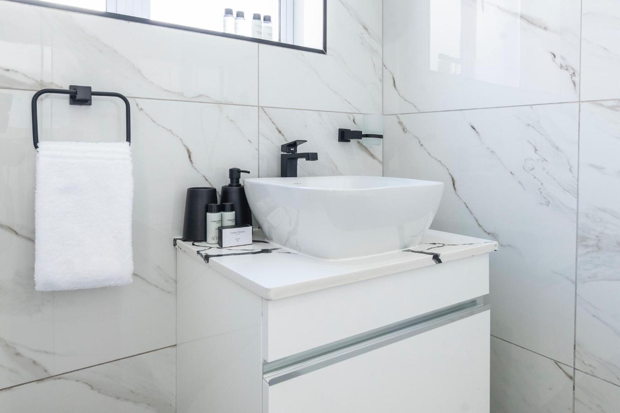 Contemporary Two Bedroom House In Greenpoint Appartement *